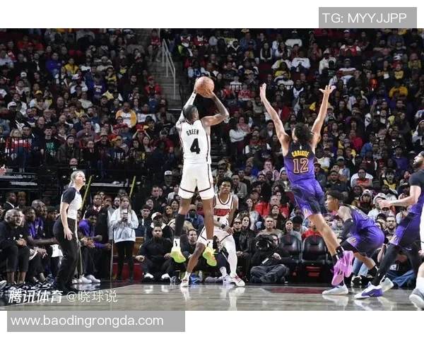 湖人对火箭比赛精彩回顾与球员表现分析